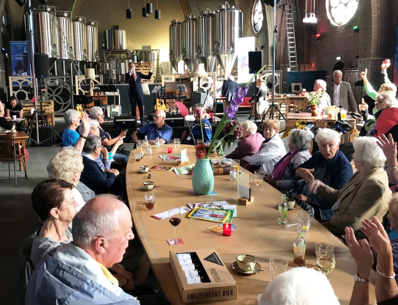 Ouderen tijdens cultuur en taalactiviteiten